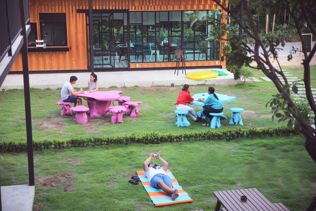 Jn9 Poshtel Otel Pattaya Dış mekan fotoğraf